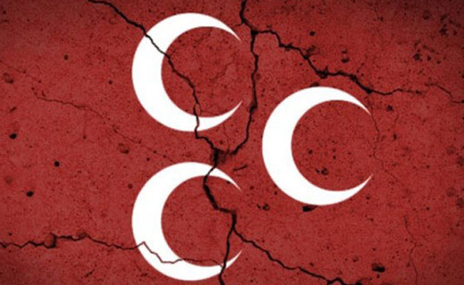 MHP'de istifa depremi: Belediye Başkanı ve 56 MHP'li üye istifa etti