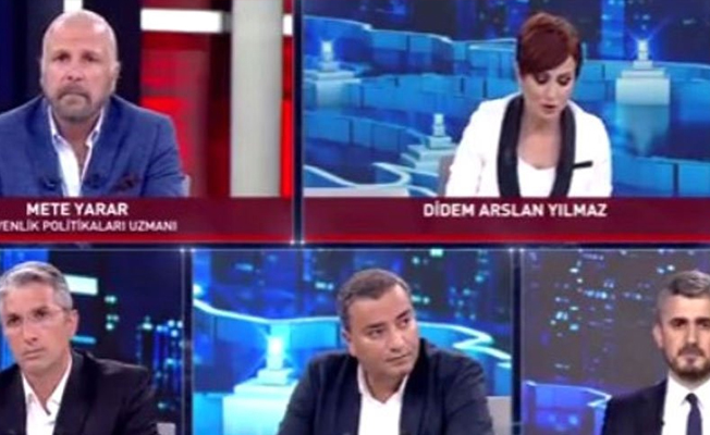 Habertürk canlı yayınında 'Siri' skandalı