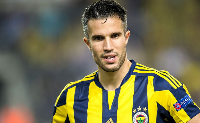 Robin van Persie Vardar maçında yok!