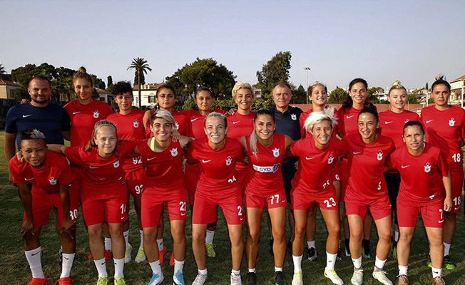 Konak Belediyespor Martve'yi hezimete uğrattı!