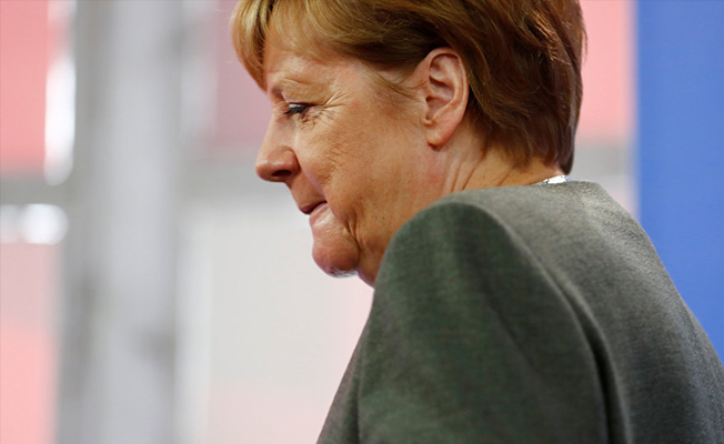 Merkel'in suçlamalarına Türkiye'den yanıt: Interpol kanallarını suistimal iddiası kabul edilmez