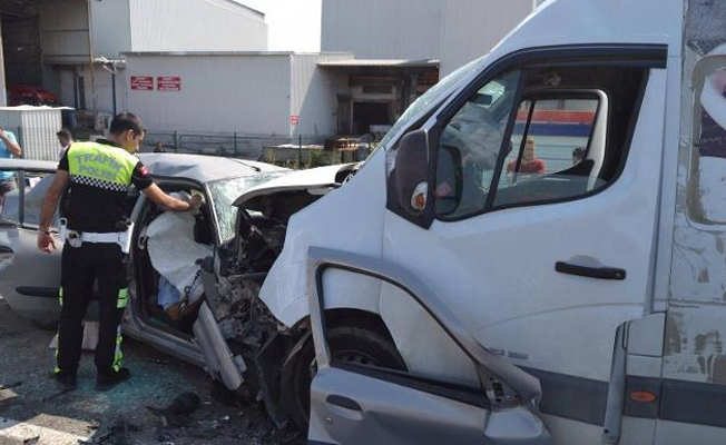 Tekirdağ'da feci kaza: 3 ölü, 3 yaralı