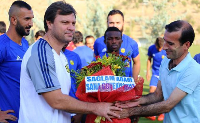 'Sağlam adam sana güveniyoruz'