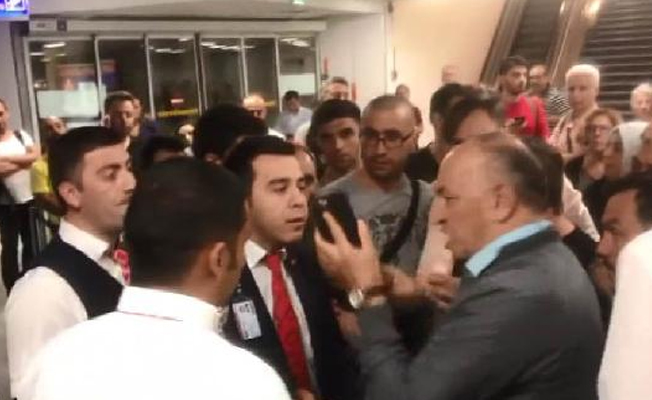 Uçak, Sabiha Gökçen'e inecekti,  Atatürk Havalimanına indi.. Yolculardan büyük tepki!