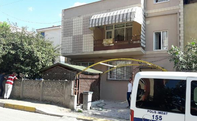 Terastan düşen yaşlı adam öldü