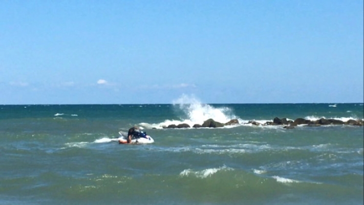 Boğulmak üzere olan kadın jet ski ile kurtarıldı!