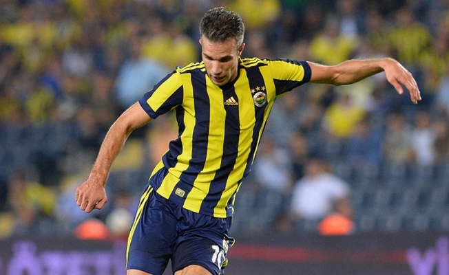 Van Persie sakatlandı!