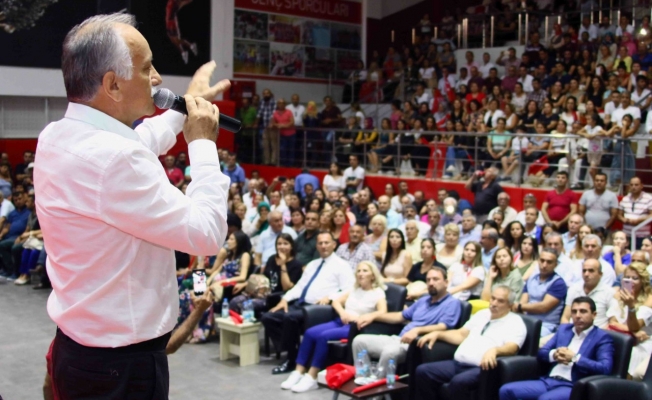 Bayraklı’da coşkulu bayramlaşma töreni