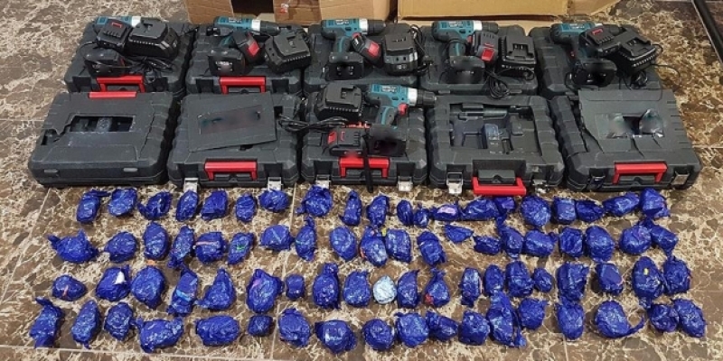 Matkap kutularına gizlenmiş 20 bin uyuşturucu hap bulundu!