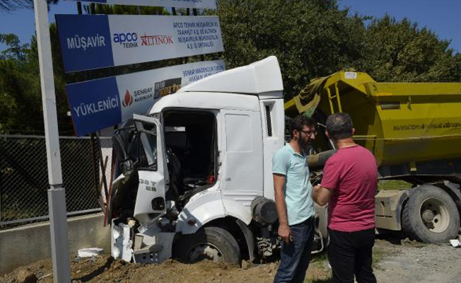 Kemerburgaz Hasdal yolunda kaza: 2 yaralı