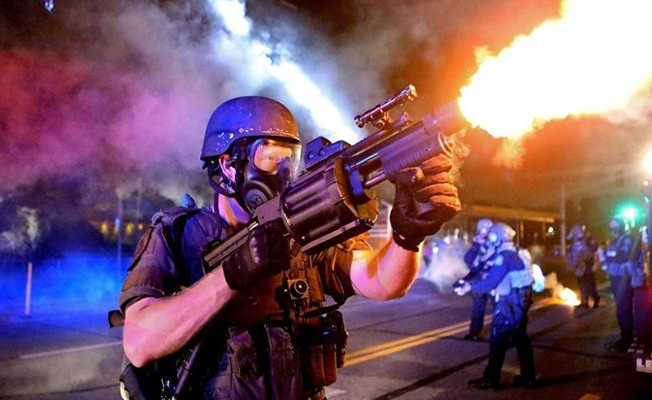 Amerika askeri ekipmanları polis departmanlarına aktaracak!