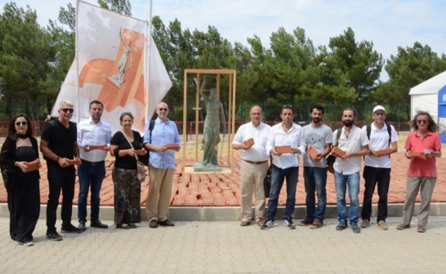 Medya çalıştayına yerel basının isyanı damga vurdu