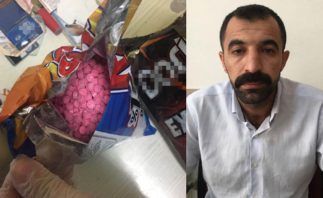 'Bayram şekeri alıp geleceğim' dedi, 3 bin uyuşturucu hapla yakalandı