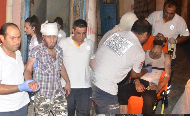 Suriyeli aile ile mahalleli kavga etti, yaralılar var