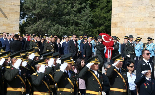 Büyük zaferin 95. yılı için Anıtkabir'de tören düzenlendi