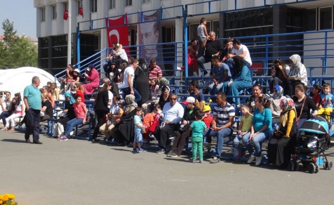 Törene katılım az olunca Vali sordu: Halk nerede?