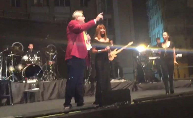 CHP'li Başkan konser krizinin perde arkasını anlattı: Sertab Erener kendine PR malzemesi yaptı!
