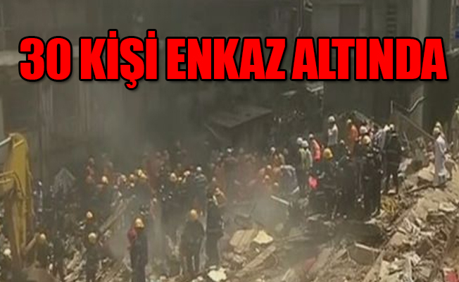 3 katlı bina çöktü... 4 kişi hayatını kaybetti
