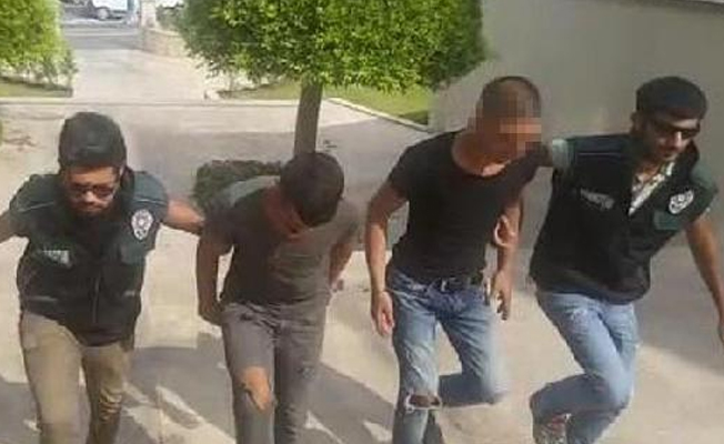 Turistlere uyuşturucu sattığı iddia edilen 2 garsona gözaltı