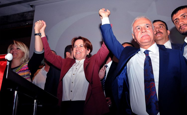Meral Akşener'in yeni kuracağı partiye bir isim önerisi daha