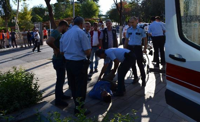 ‘Dur’ ihtarına uymayınca polis ayağından vurdu