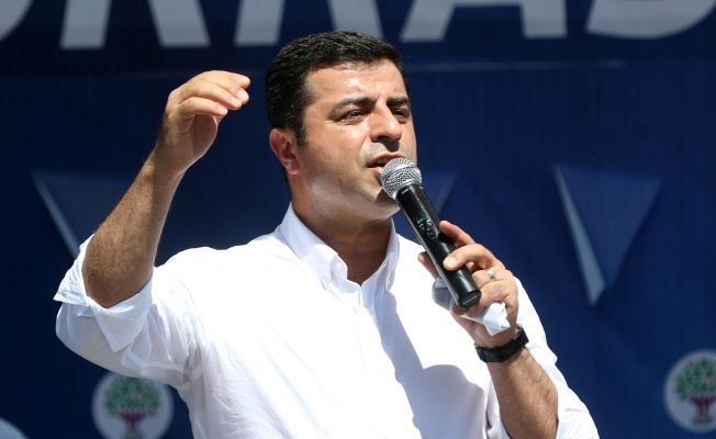 Demirtaş'tan bayram mesajı: El ele vererek özlemini duyduğumuz adaleti ve barışı sağlayabiliriz