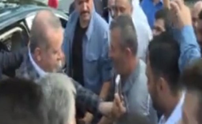 Taksicinin cebindeki sigarayı gören Erdoğan...
