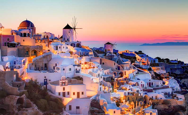 Santorini'de turist sayısına sınırlama mı getirilecek?