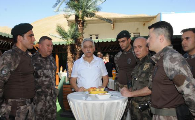 Hakkari Valisi Toprak: Şehidimizin kanı yerde kalmadı
