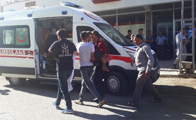 Genç kız elini kıyma makinesine kaptırdı!