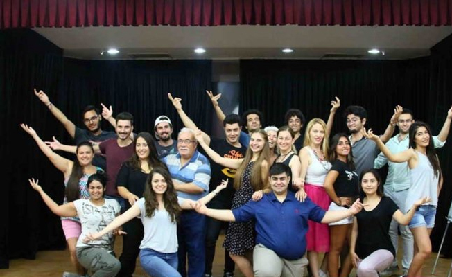 'Tiyatroyla Alzheimer’ın üstünden birlikte geleceğiz'