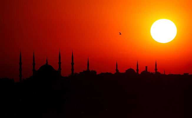 'İstanbul'da 100 metrekare ev almak için 12.5 yıl hiç harcama yapmadan çalışmak gerekiyor'