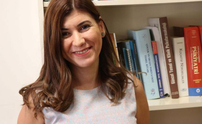Okul fobisiyle ilgili anne babalara uyarı!