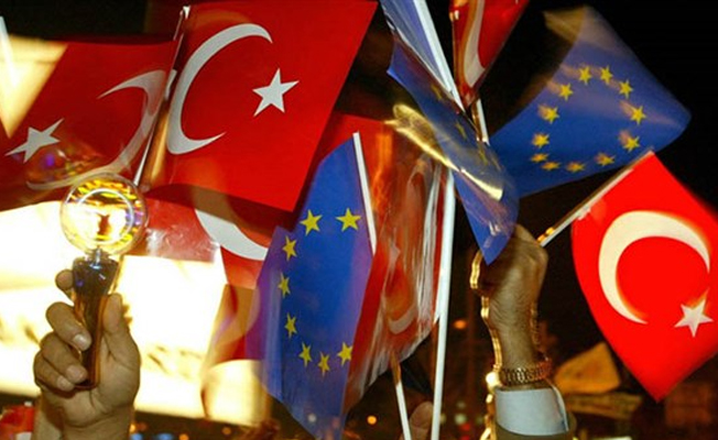 Fransız sözcü: Türkiye'nin AB'ye üyelik müzakerelerine devam etmesi imkansız