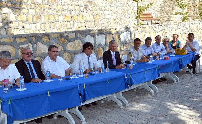 Foça, Kocamehmetler Mahallesi’nde Halk Toplantısı yapıldı