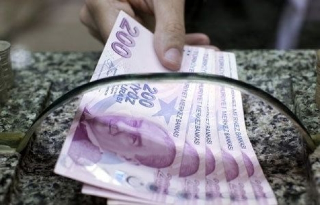 Kamu bankasında tepki çeken borç ödeme masrafı!