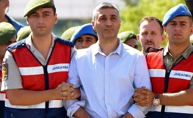 Cumhurbaşkanı'na suikasttan yargılanan eski Tuğgeneral Sönmezateş eşiyle boşandı