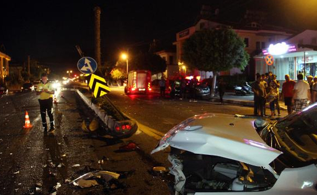 Fethiye'de trafik kazası: 1'i ağır, 4 yaralı