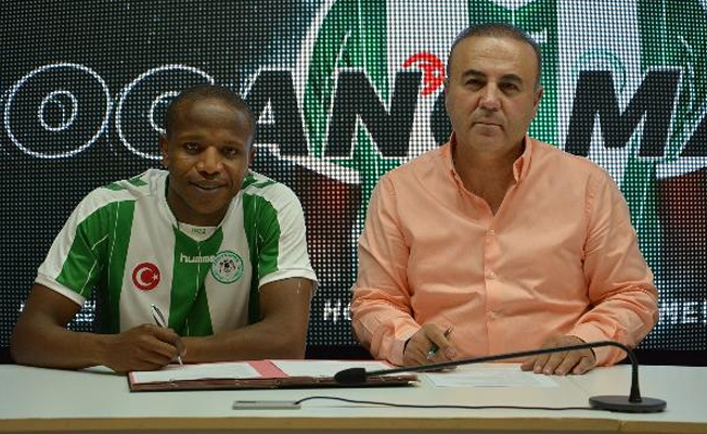 Atiker Konyaspor, Lebogang Manyama ile anlaştı