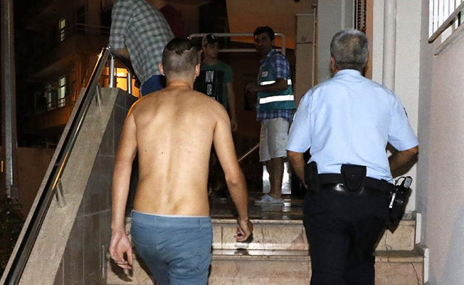 Yarı çıplak sorguya alındı! Nedeni ise..