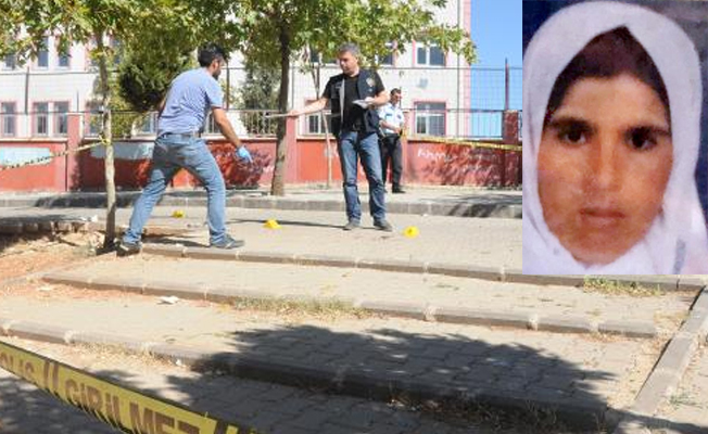 Uzaklaştırma cezalı koca, eşini parkta öldürdü
