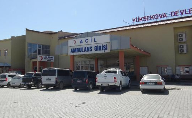 VEDAŞ aracını almaya giden çekiciye mayınlı tuzak: 3 yaralı