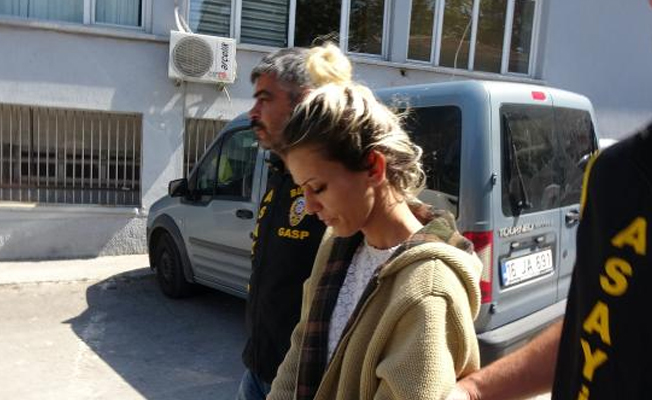İnternetten tanıştığı kızın arkadaşları tarafından dövülüp gasp edildi!
