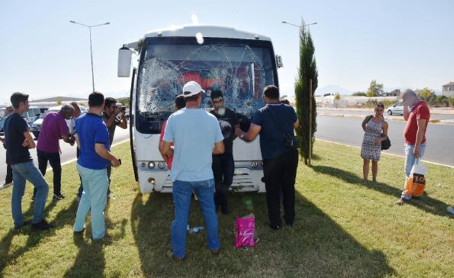 Otel servisi refüje çıktı: 5 yaralı