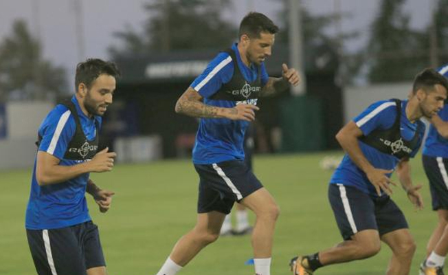 Sosa ve Volkan Şen ilk kez antrenmana çıktı
