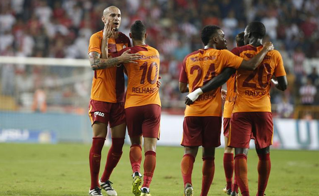 Antalya'da Eto'o aslana dur dedi!