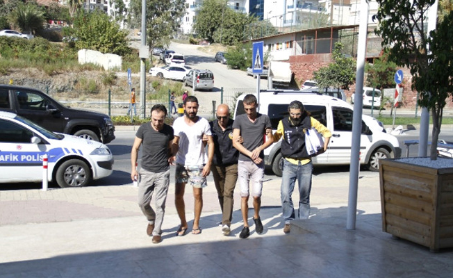 110 bin kişinin kredi ve kimlik bilgilerini çaldılar!