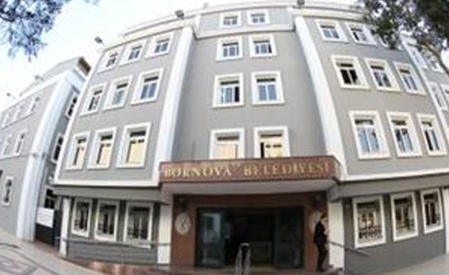 Hem para kazanıyor hem de meslek öğreniyorlar