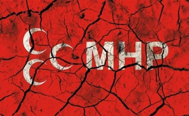 MHP’de bir toplu istifa daha