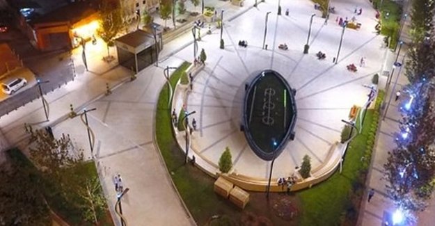 Gaziantep Büyükşehir Belediyesi AVM'yi yıkıp meydan yaptı